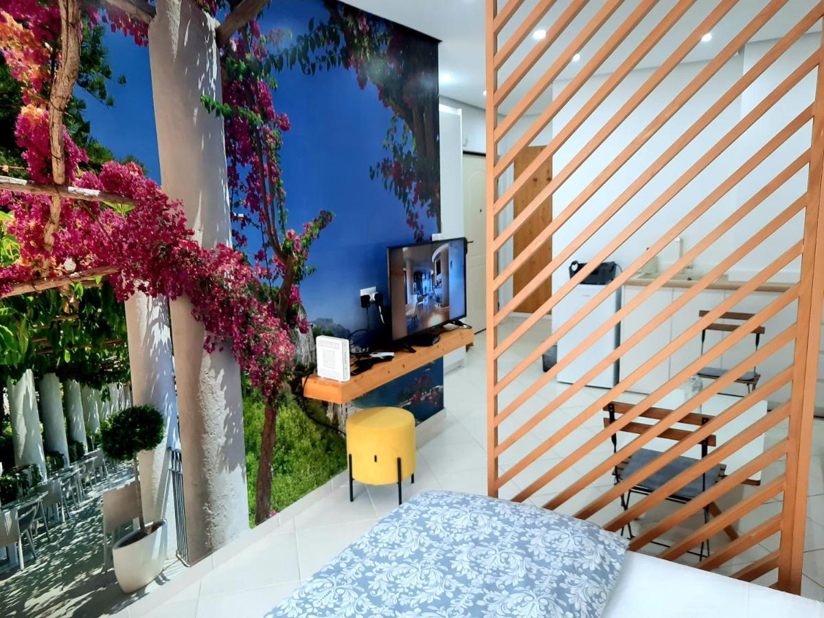 Saranda Promenade Apts 외부 사진